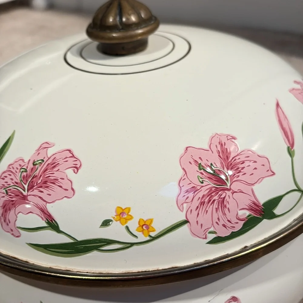 RARE Vintage Normandy Enamel Pink Lily Soup Tureen with Lid. Made in Taiwan.